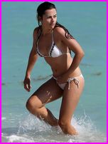Amelia Warner Nude Pictures