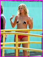 Amy Smart Nude Pictures