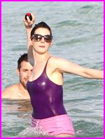 Anne Hathaway Nude Pictures