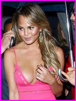 Chrissy Teigen Nude Pictures