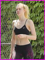 Elle Fanning Nude Pictures