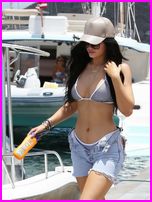 Kylie Jenner Nude Pictures