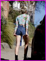 Miley Cryus Nude Pictures