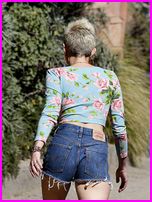 Miley Cryus Nude Pictures