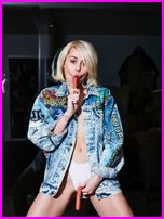 Miley Cyrus Nude Pictures