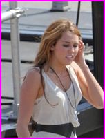 Miley Cyrus Nude Pictures