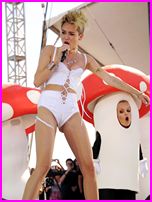 Miley Cyrus Nude Pictures