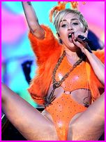 Miley Cyrus Nude Pictures