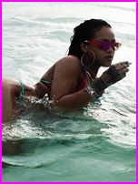 Rihanna Nude Pictures