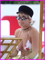 Rita Ora Nude Pictures