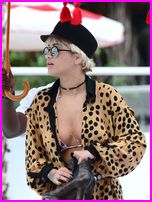 Rita Ora Nude Pictures