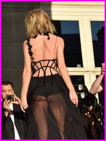 Rosie Huntington Whiteley Nude Pictures