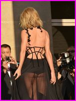 Rosie Huntington Whiteley Nude Pictures