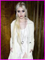 Taylor Momsen Nude Pictures