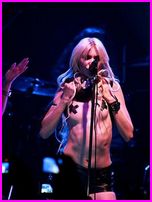 Taylor Momsen Nude Pictures