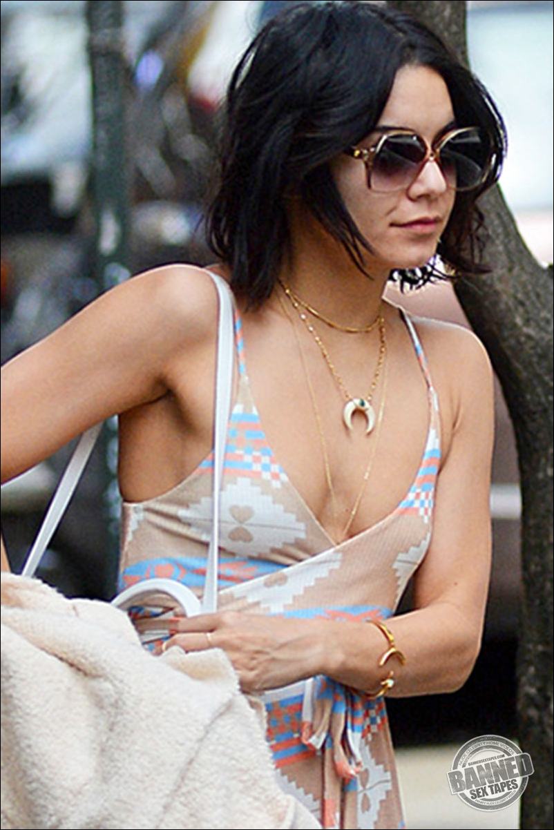 Free Nude Pics Of Vanessa Hudgens 63