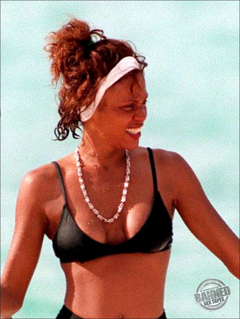 Whitney Houston naked celebrities free movies and pictures! 
