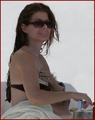 debra-messing_09.jpg - 140 KB