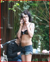 amy-winehouse_02.jpg - 187 KB