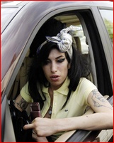 amy-winehouse_12.jpg - 91 KB