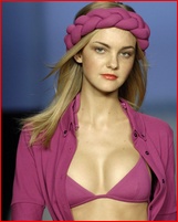 caroline-trentini_09.jpg - 138 KB