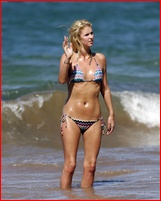 nicky-hilton_15.jpg - 148 KB