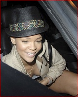 rihanna_02.jpg - 74 KB