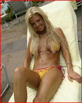 tara-reid_04.jpg - 83 KB