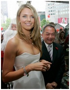 jennifer-hawkins_02.jpg - 141 KB