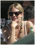 sienna-miller_02.jpg - 158 KB