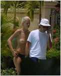 Claudia Schiffer Paparazzi Topless Shots Nude Pictures