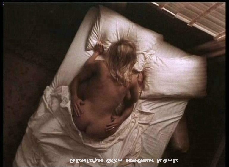 Nude pics benz julie Julie Benz