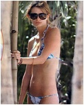 Mischa Barton Paparazzi Bikini Shots Nude Pictures