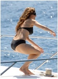 Kelly Brook Nude Pictures