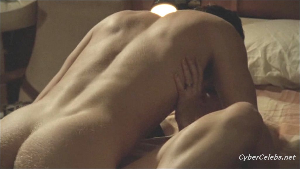 Mcintosh topless neve Neve Mcintosh