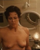 Sigourney Weaver Nude Pictures