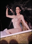 dita-von-teese_11.jpg - 226 KB