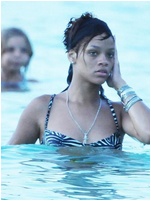 Rihanna Nude Pictures